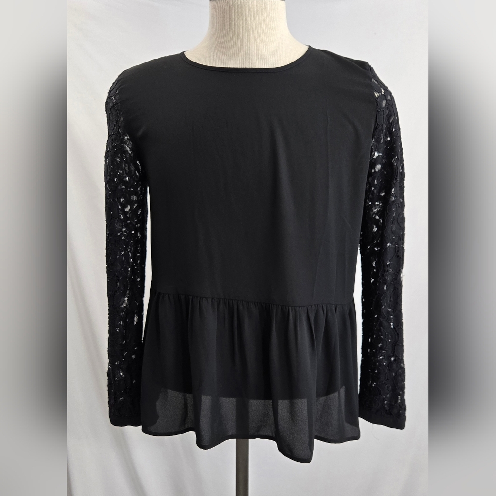 LOFT Blouse Womens Medium Black Lace Sleeves Scoop Neckline Peplum Silhouette